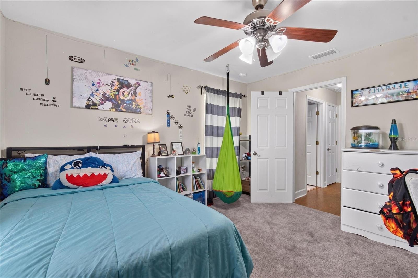 PINE CREST - Residential
