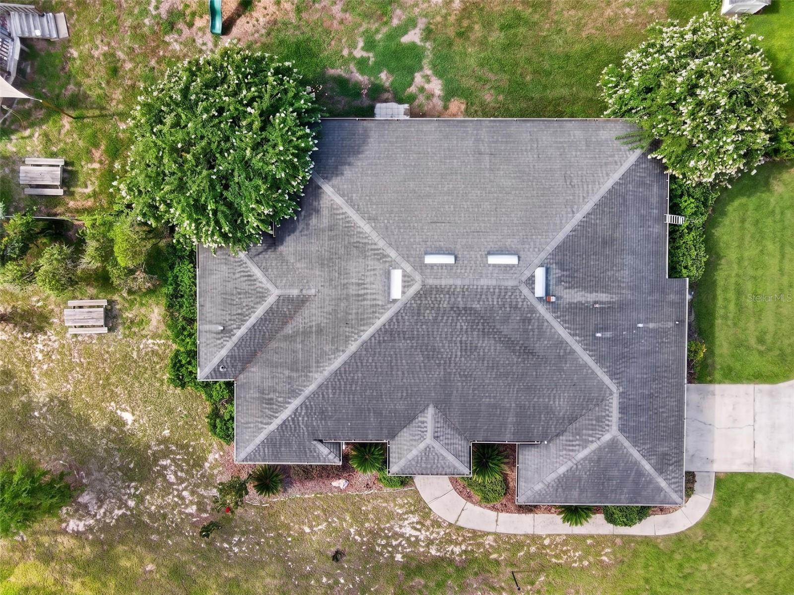PINE CREST - Residential