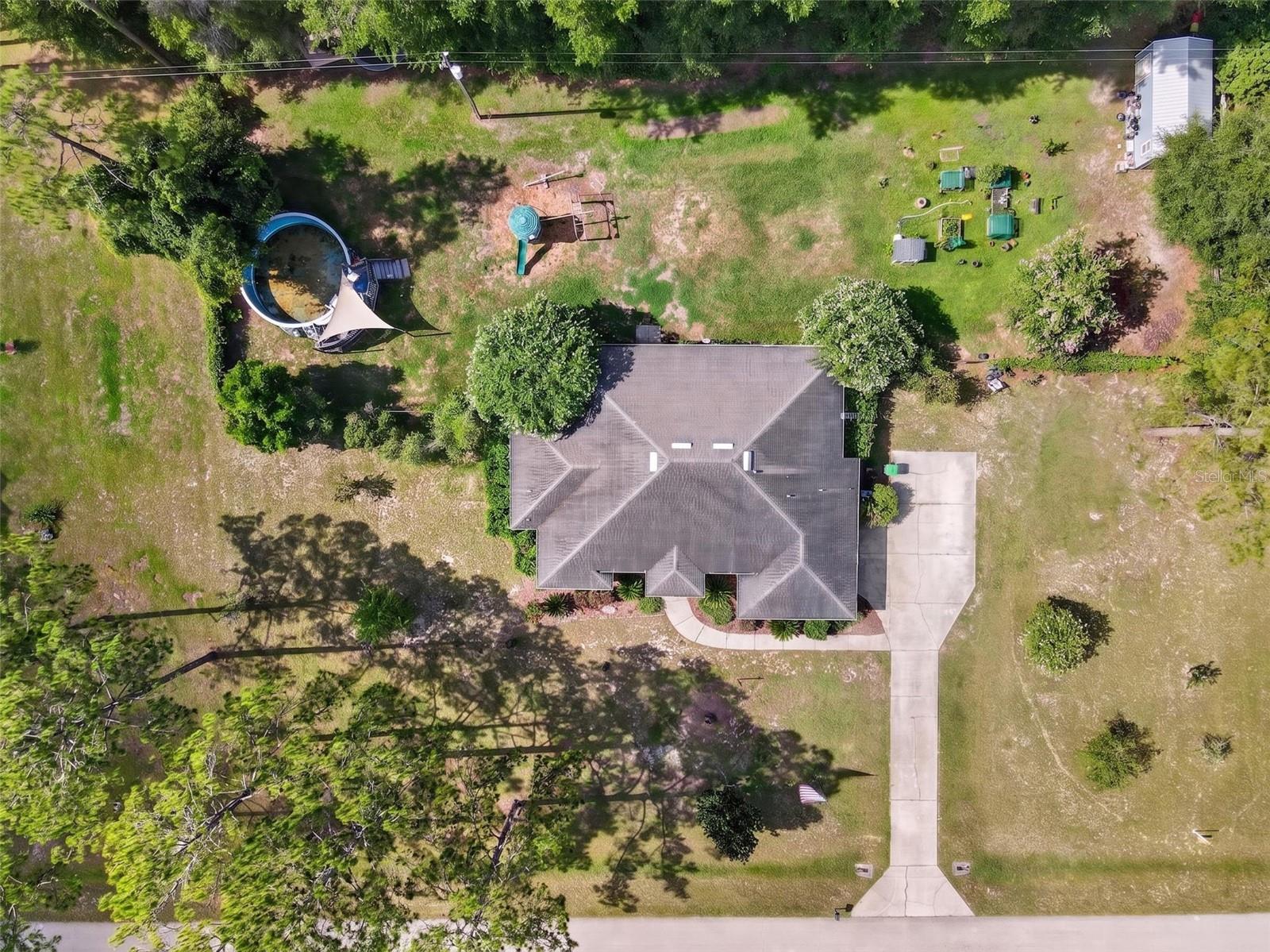 PINE CREST - Residential