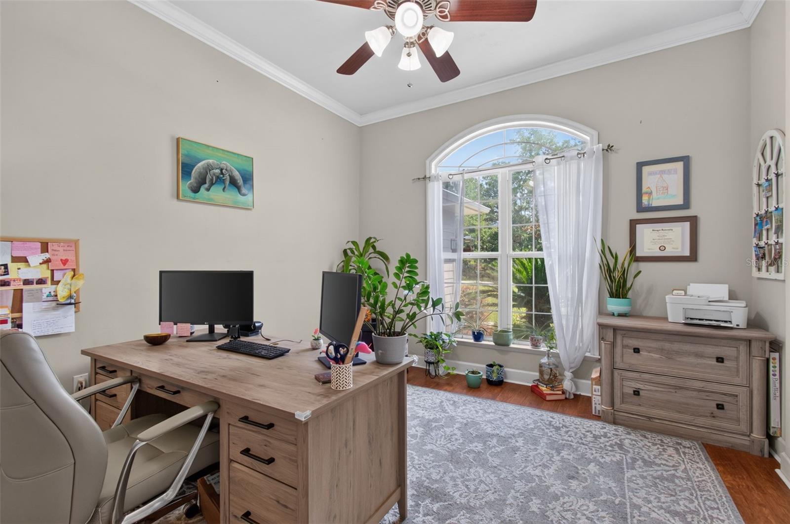 PINE CREST - Residential