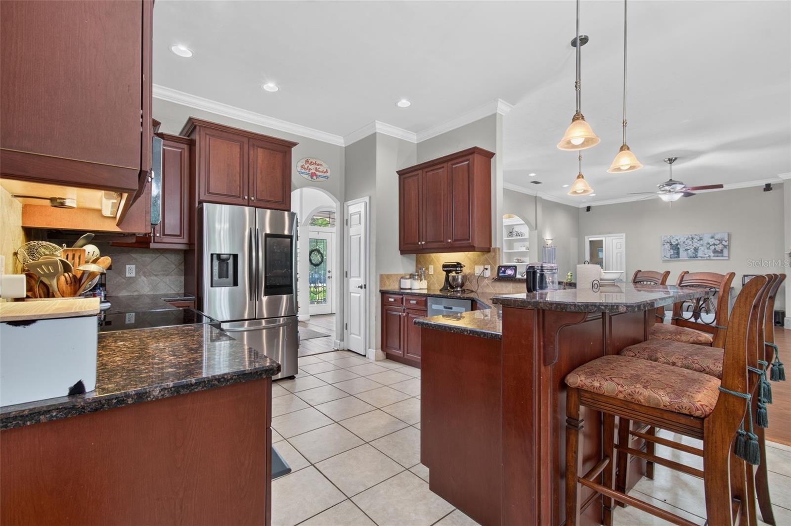 PINE CREST - Residential