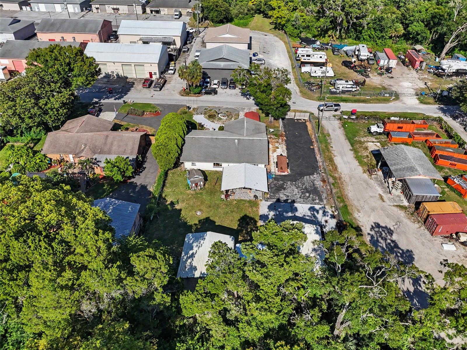 GARDEN HILL - Commercial Sale