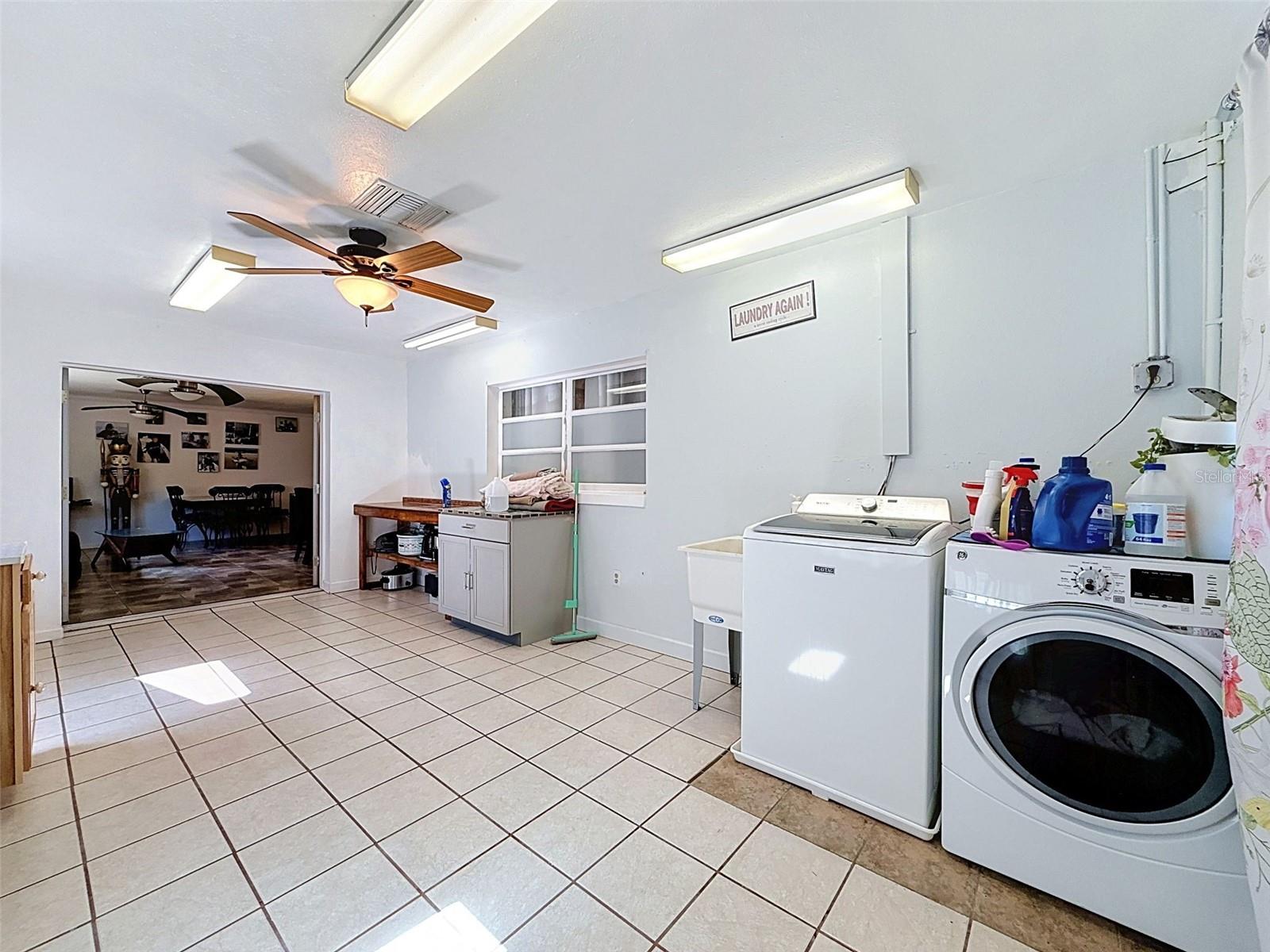 GARDEN HILL - Commercial Sale