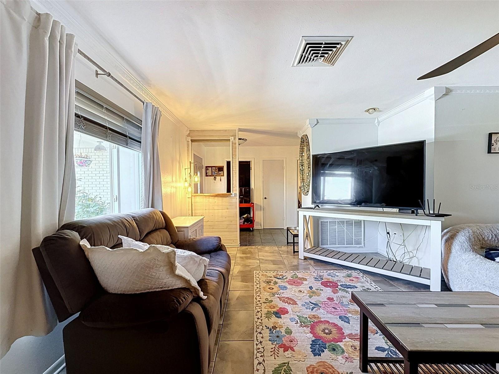 GARDEN HILL - Commercial Sale