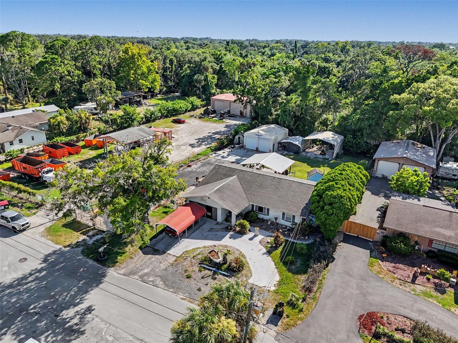 GARDEN HILL - Commercial Sale