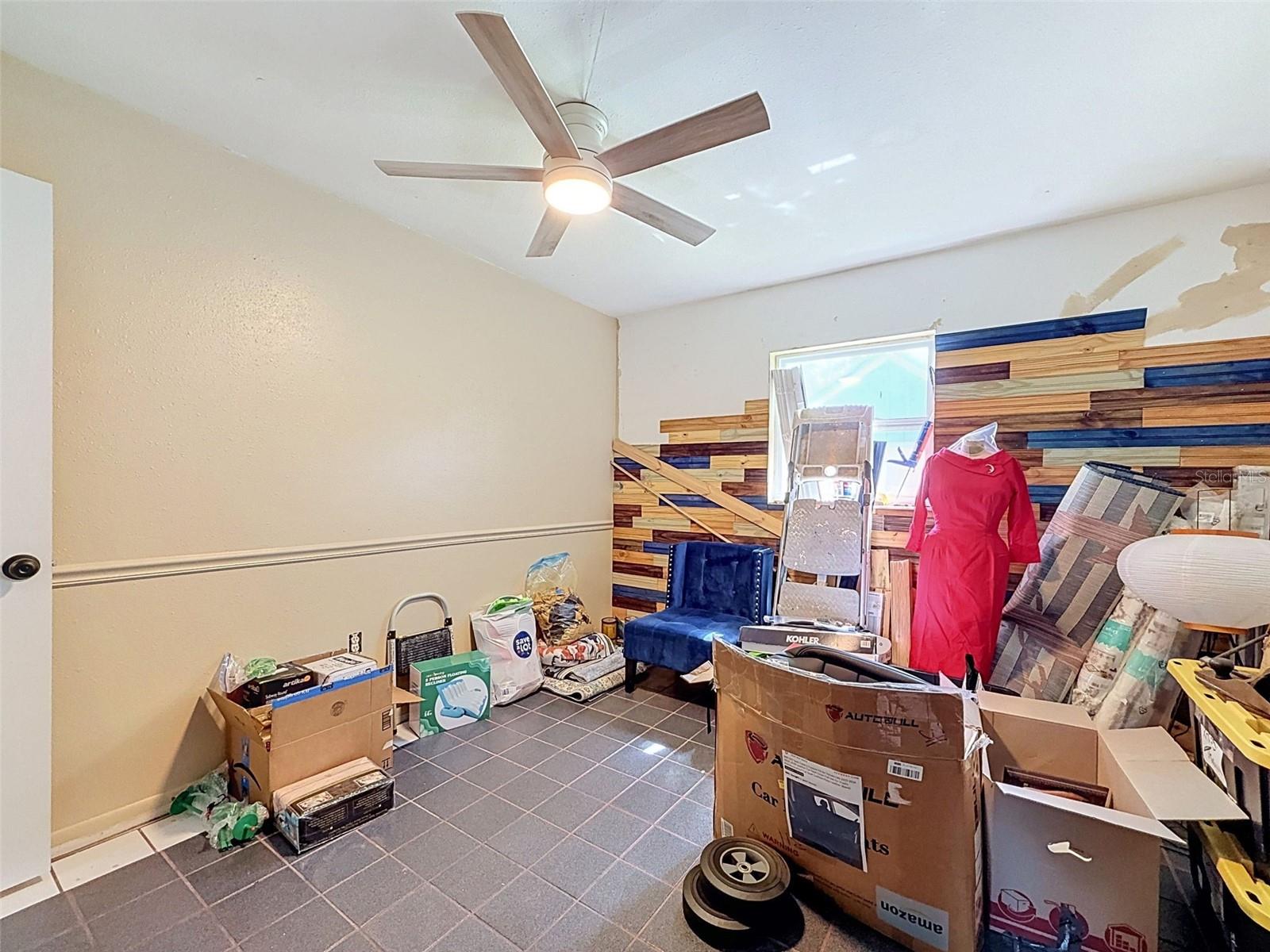 GARDEN HILL - Commercial Sale