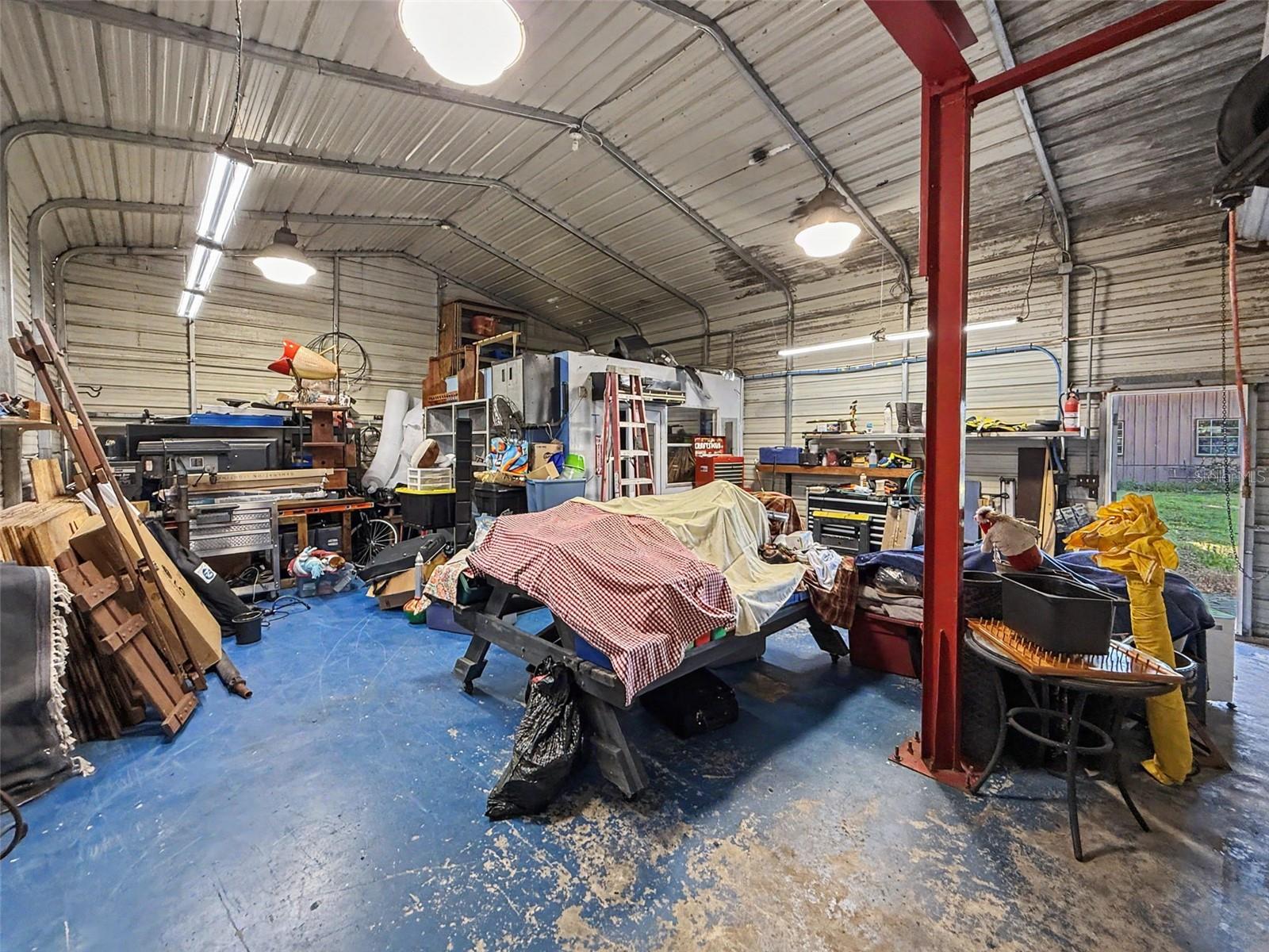 GARDEN HILL - Commercial Sale