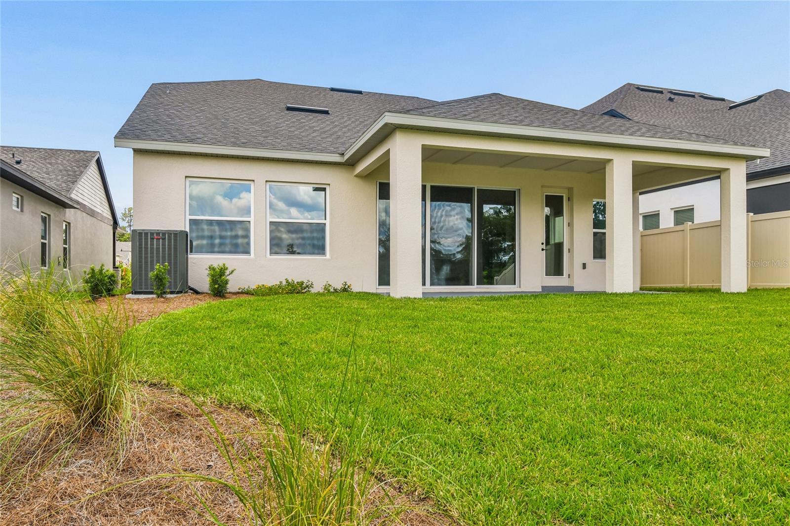 OAKFIELD AT MOUNT DORA - Residential
