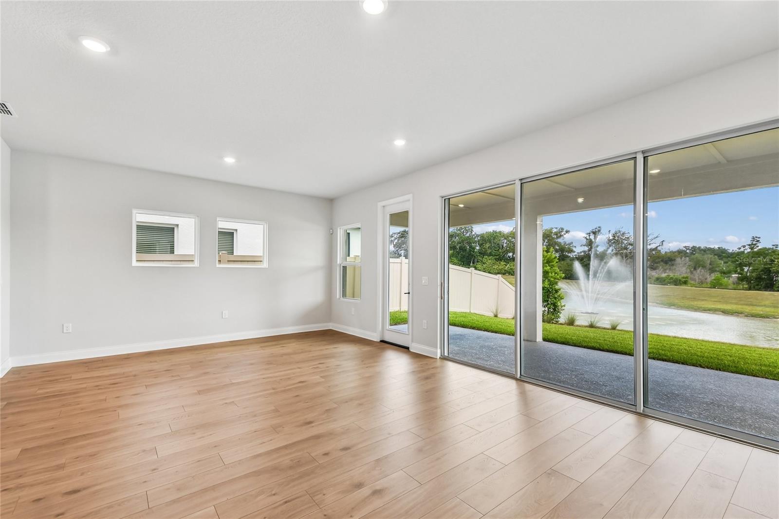 OAKFIELD AT MOUNT DORA - Residential