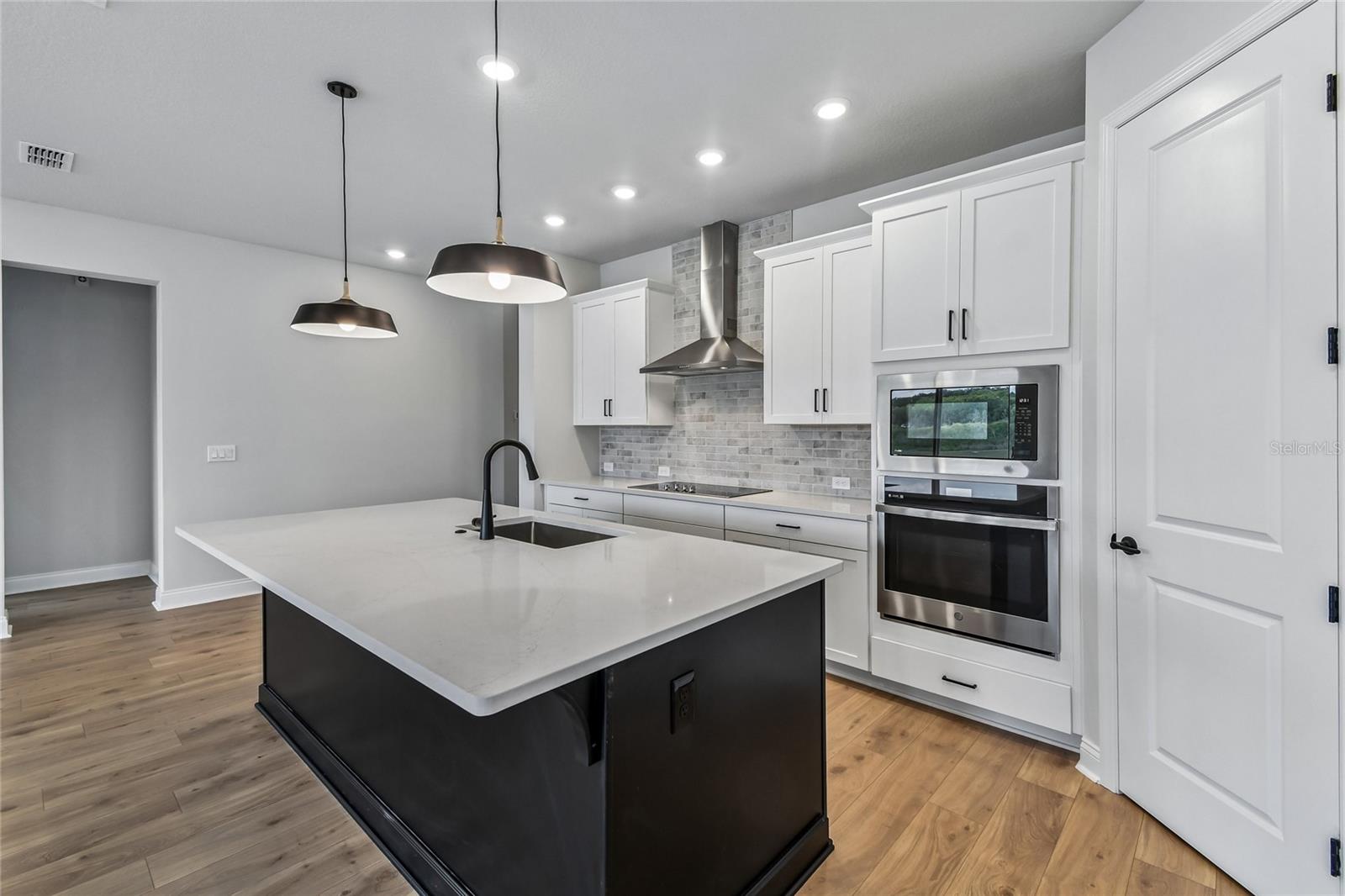 OAKFIELD AT MOUNT DORA - Residential