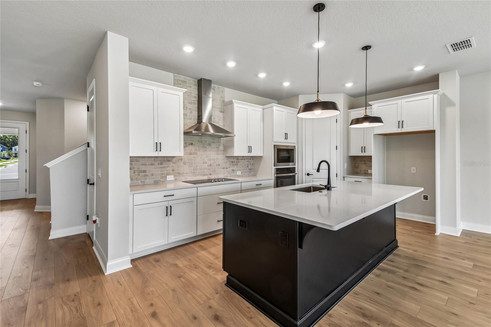 OAKFIELD AT MOUNT DORA - Residential