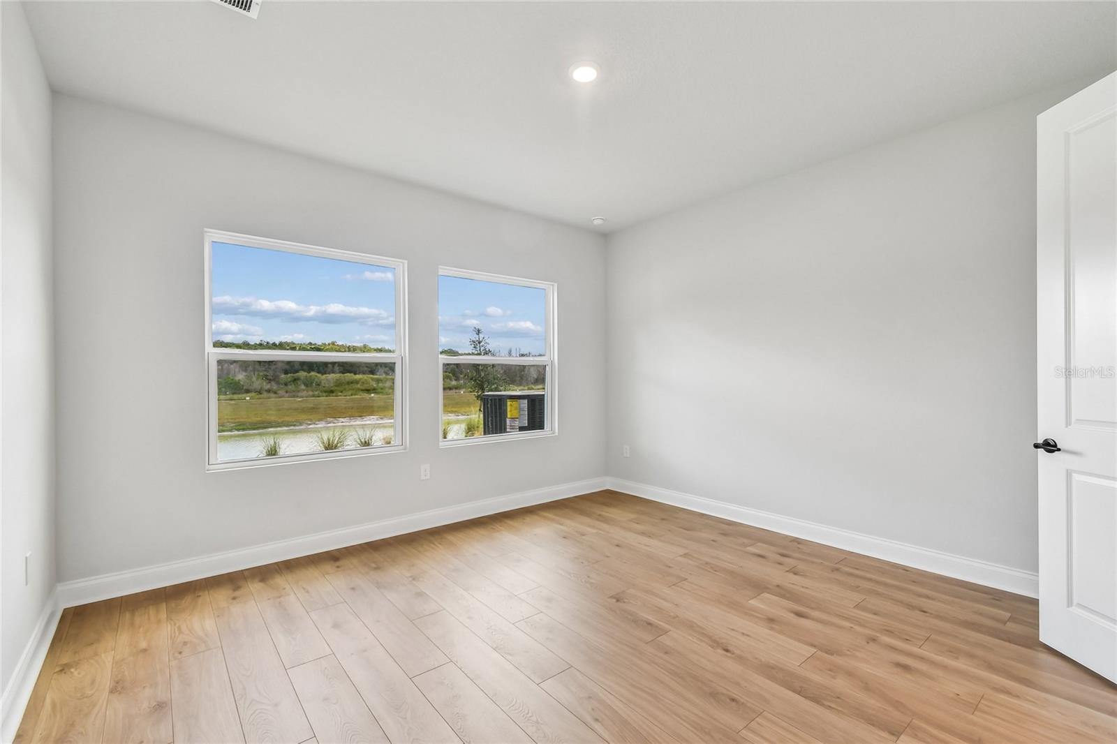 OAKFIELD AT MOUNT DORA - Residential