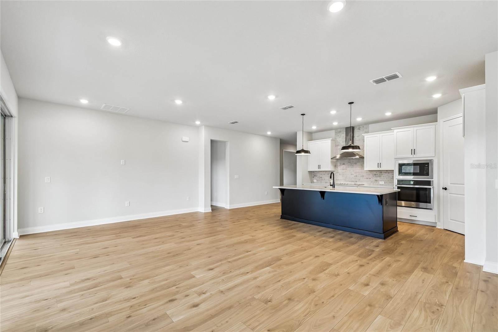 OAKFIELD AT MOUNT DORA - Residential