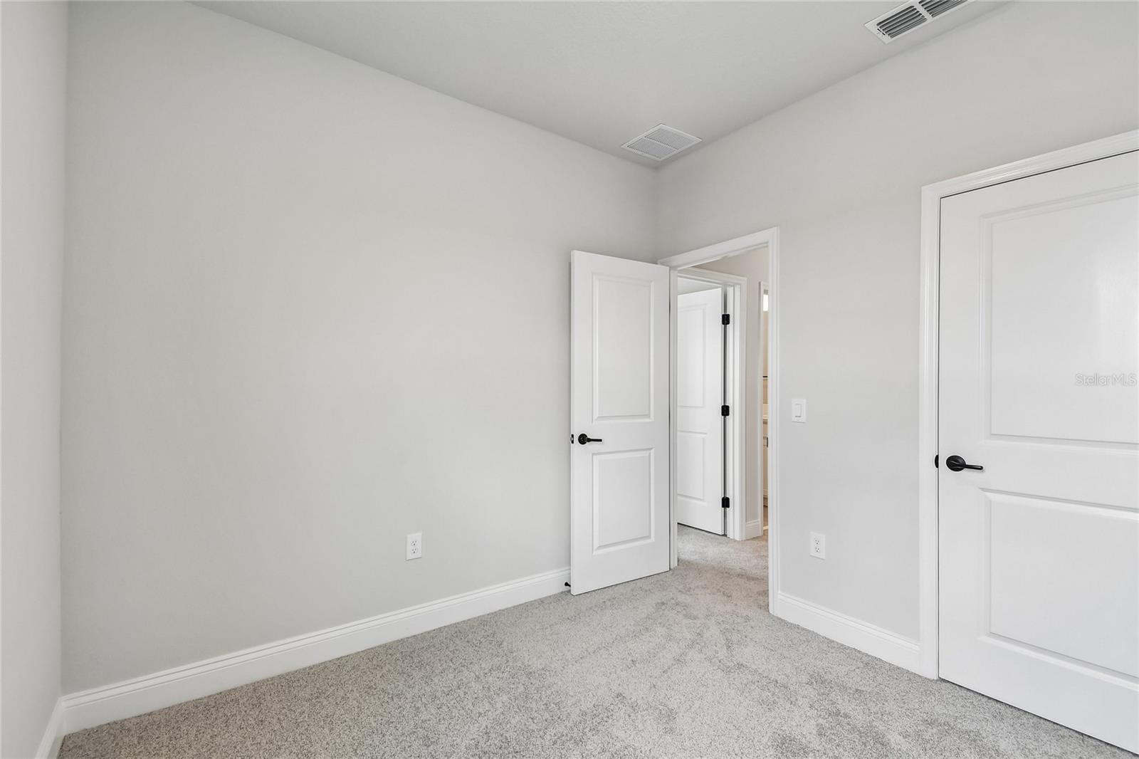 OAKFIELD AT MOUNT DORA - Residential
