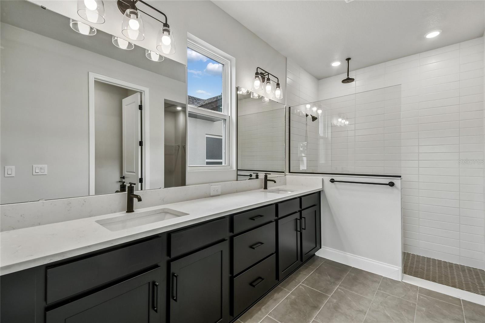 OAKFIELD AT MOUNT DORA - Residential