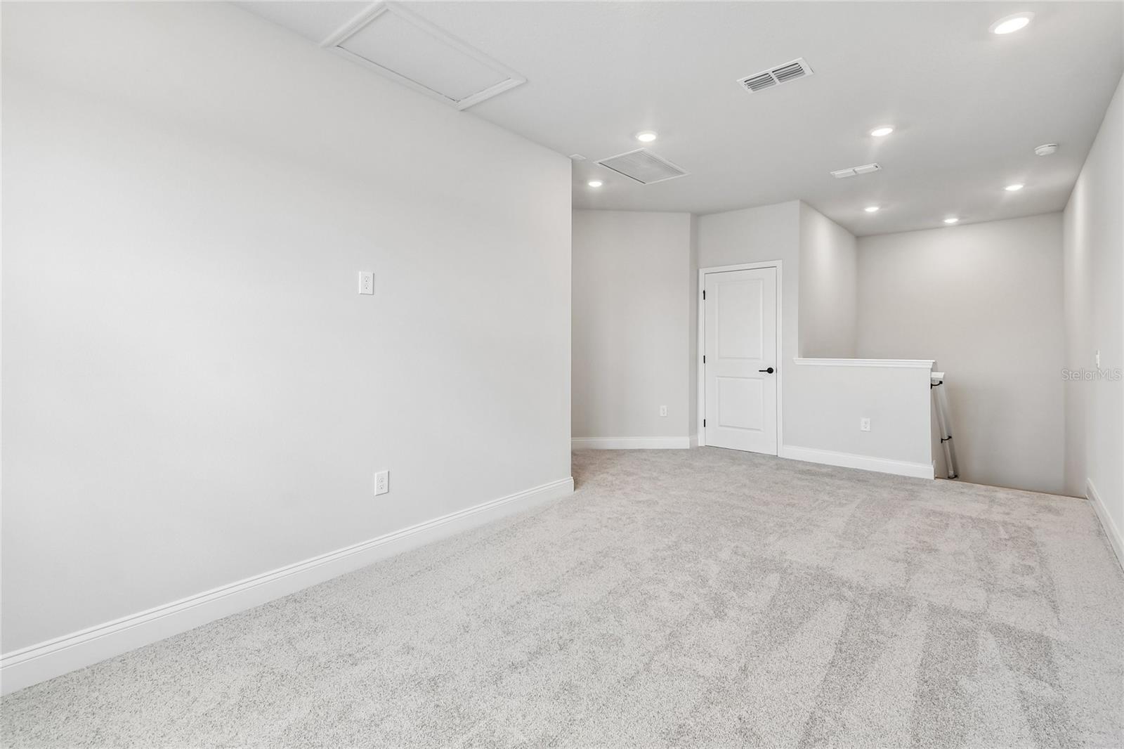 OAKFIELD AT MOUNT DORA - Residential