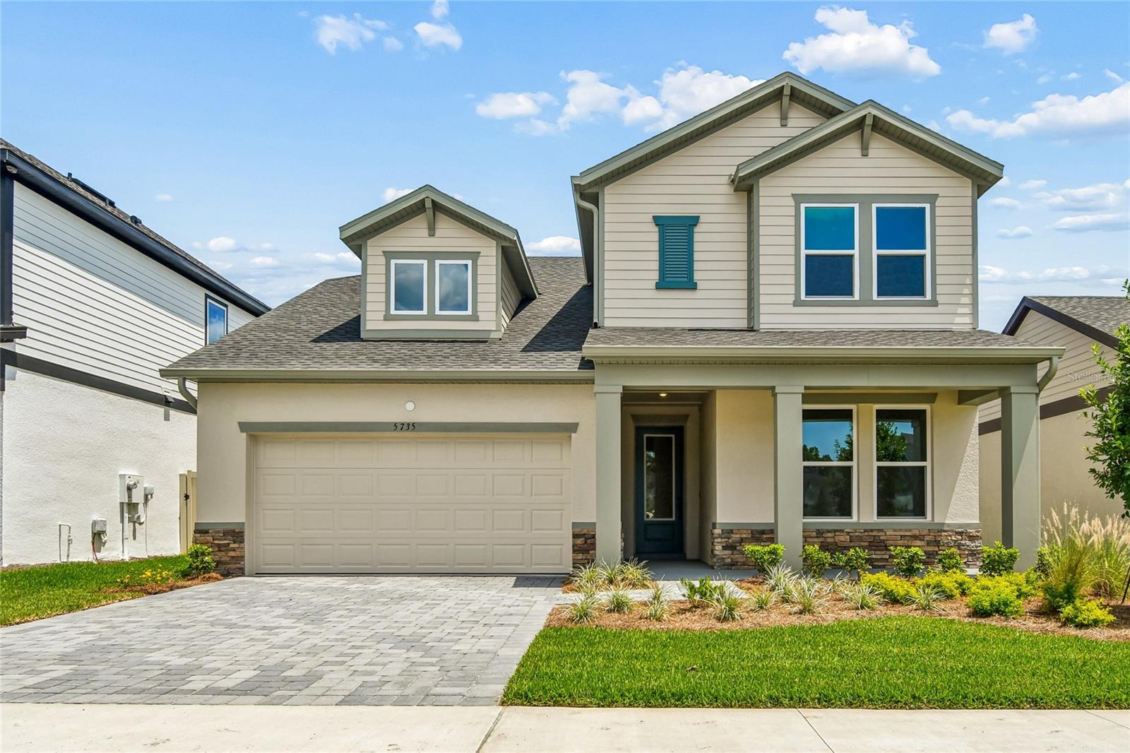Under Construction. David Weekley Home's Collins plan showcases signature craftsmanship and stylish finishes throughout. Enjoy a charming front porch, private study with French doors, and an open-concept kitchen featuring an oversized island, upgraded cabinets, and countertops. The first-floor Owner’s Suite offers a luxurious bath with upgraded shower and walk-in closet, while a guest bedroom with full bath is also located downstairs. Upstairs includes a spacious retreat and two additional bedrooms. Conveniently located in Oakfield at Mount Dora, just minutes from Downtown Mount Dora, Grantham Point, the 453 Connector, and within walking distance to Publix.