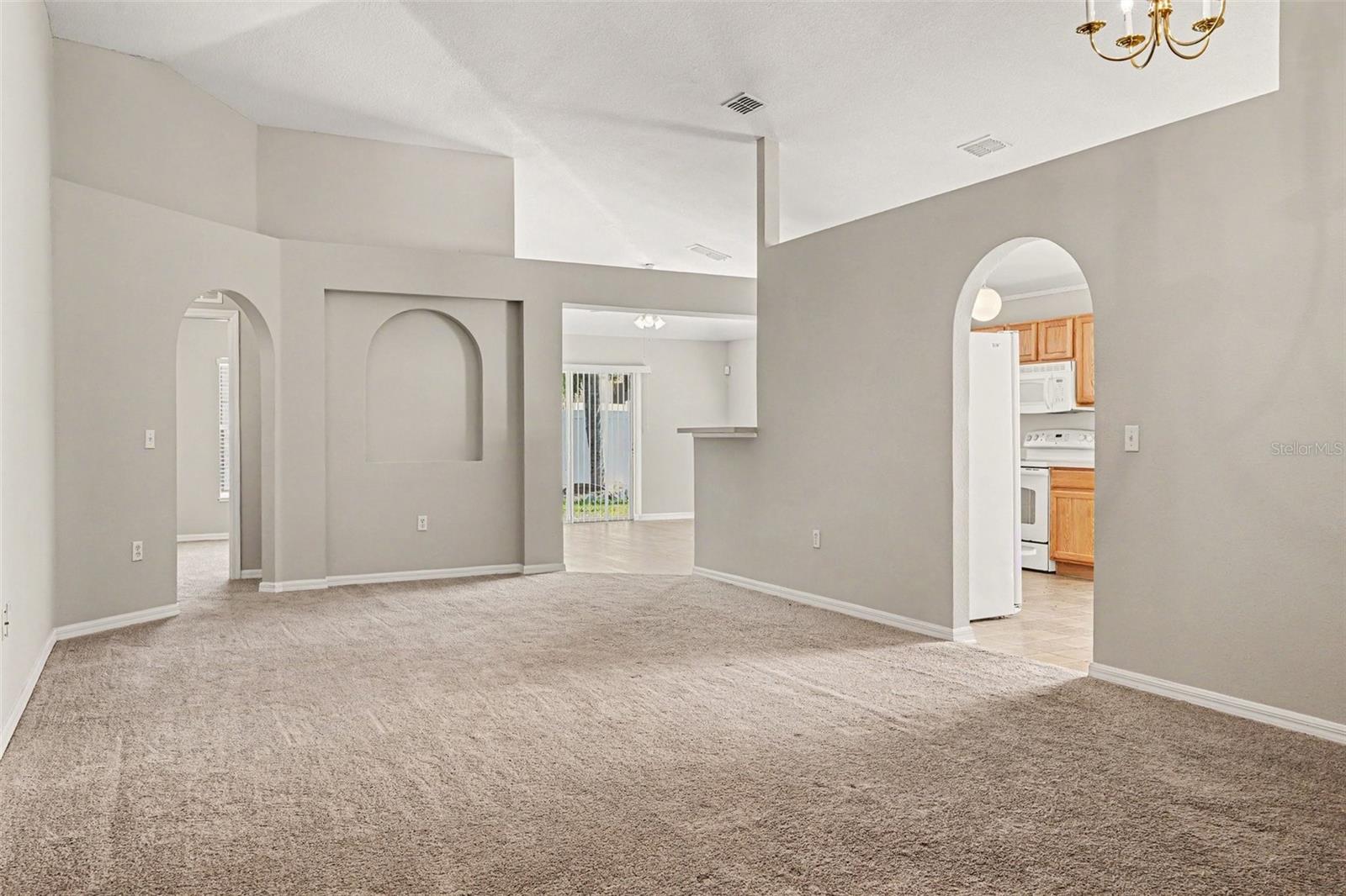 EAGLE PINES VIEW - Residential