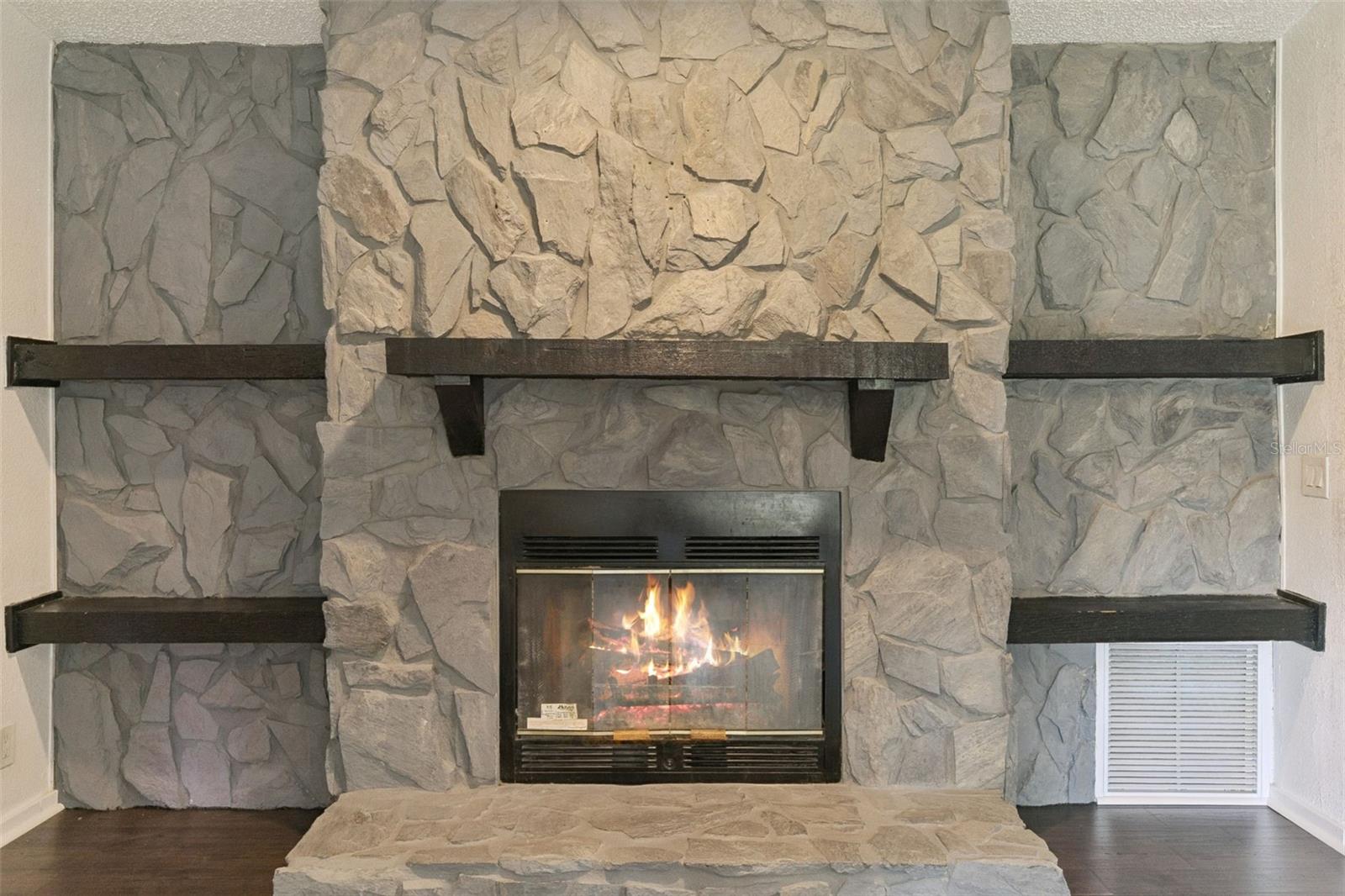 SHADY OAKS - Residential