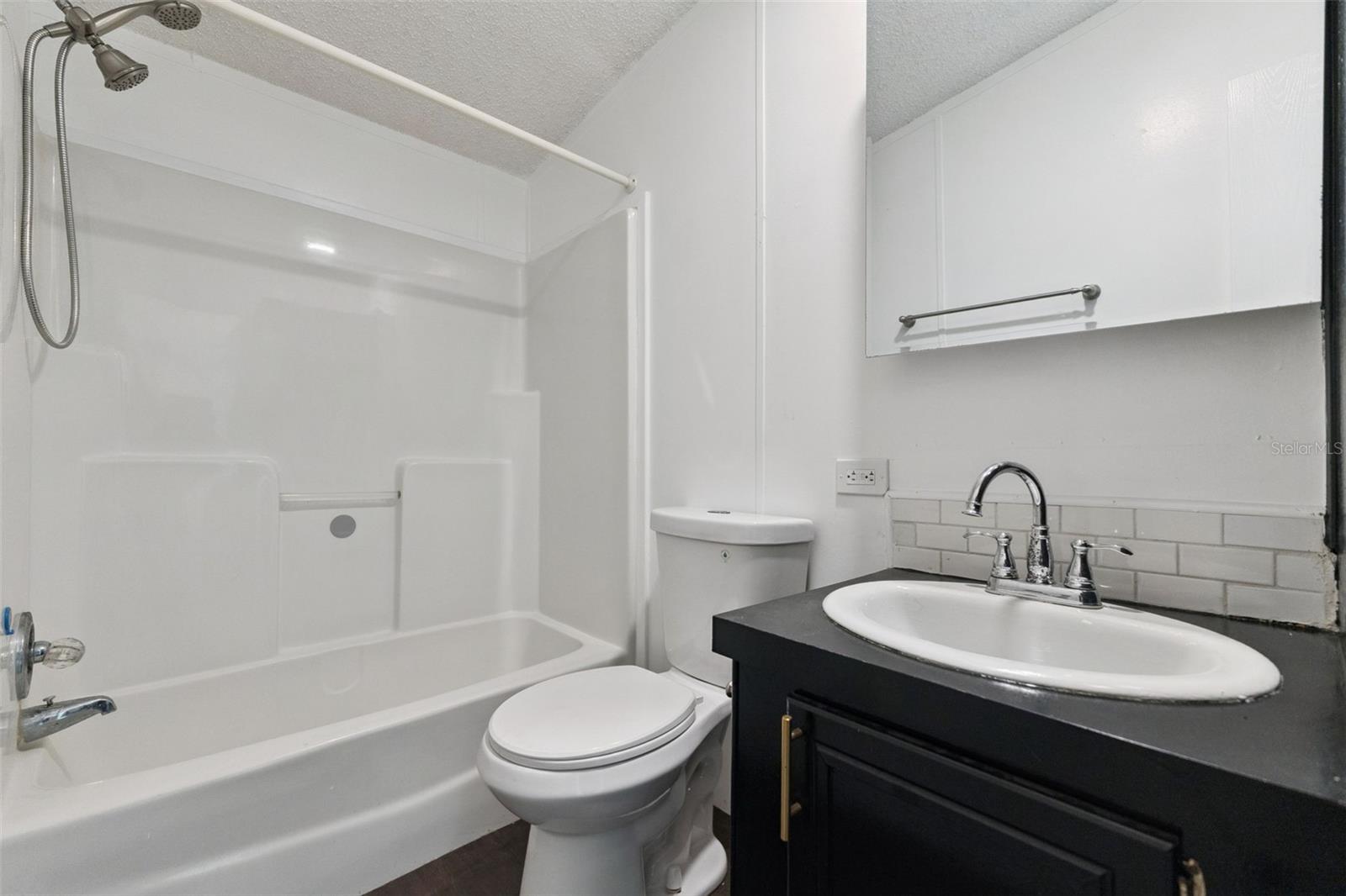 SHADY OAKS - Residential