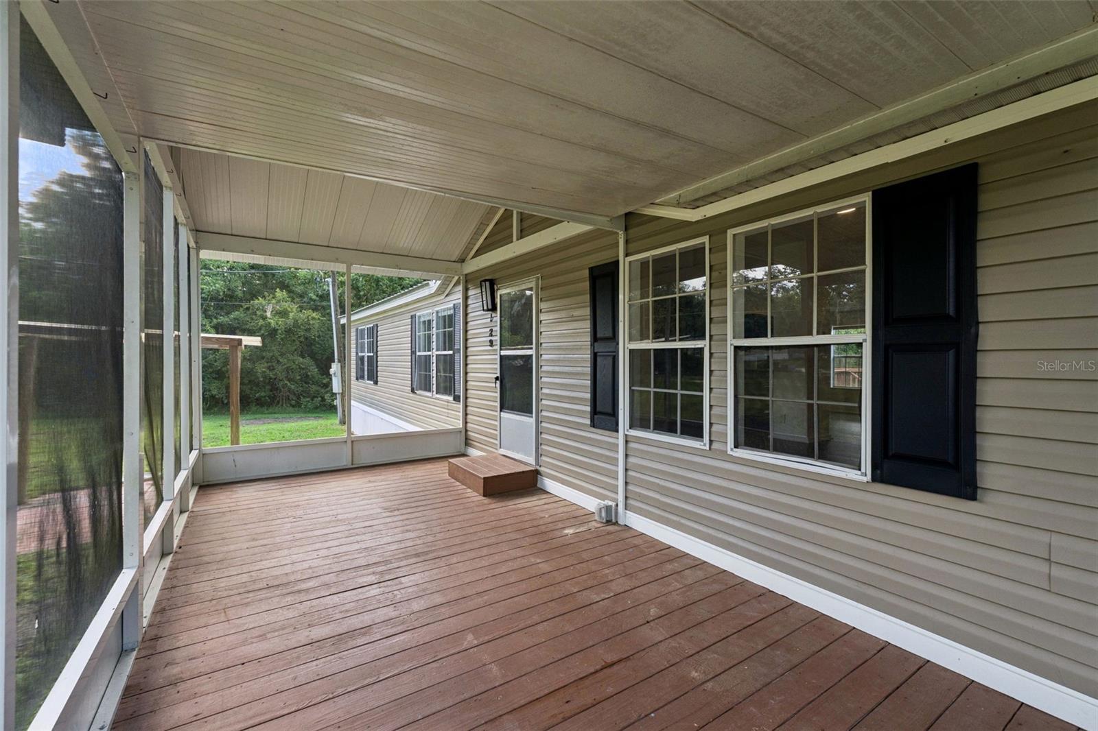 SHADY OAKS - Residential