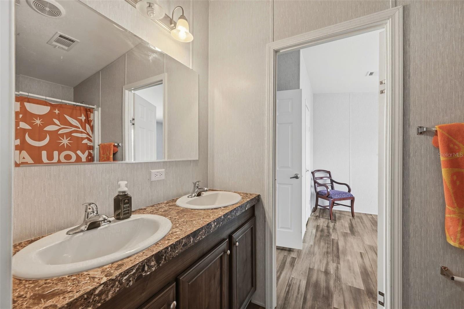 BROADMOOR - Residential