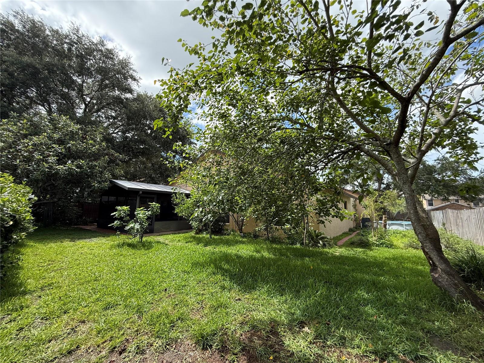TIFFANY WOODS - Residential