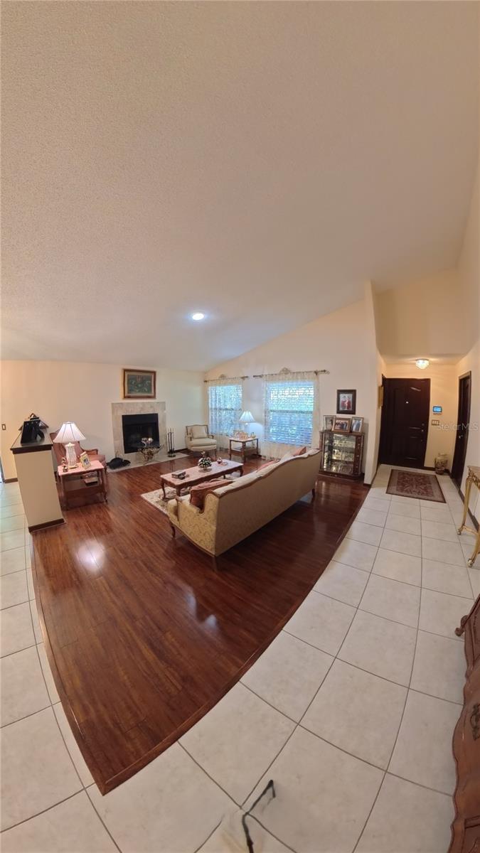 TIFFANY WOODS - Residential