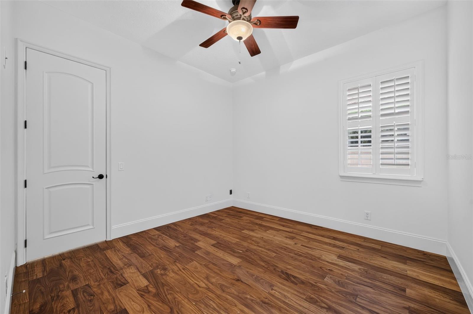 CHARMONT - Residential