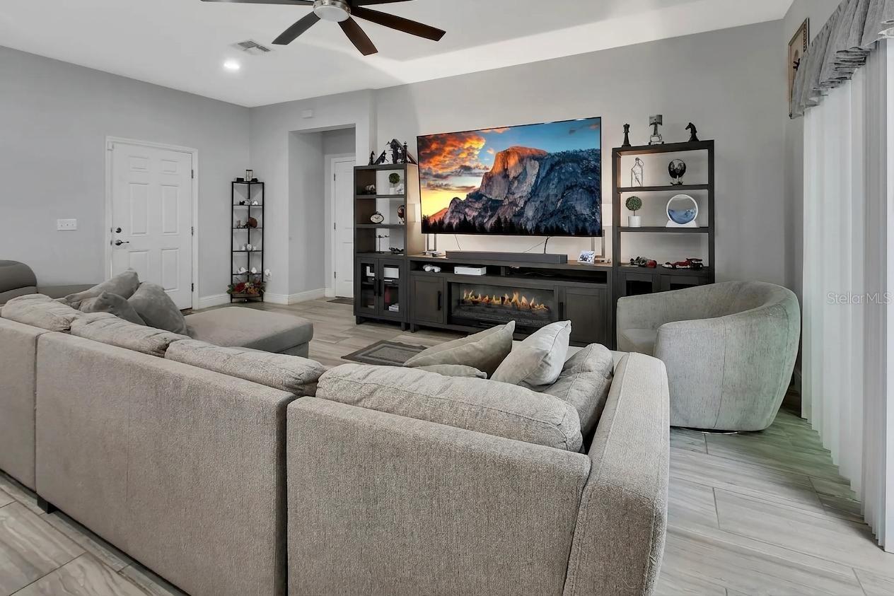 WEST HIGHLANDS - Residential