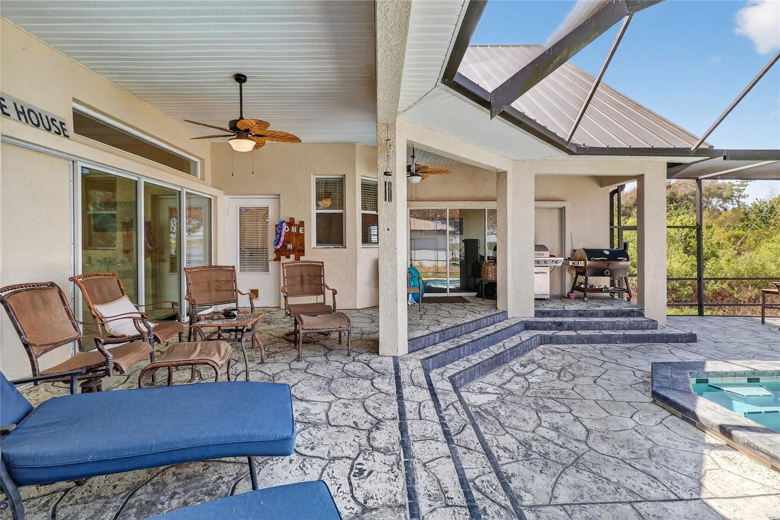 WATERS LAKE MARIAM - Residential