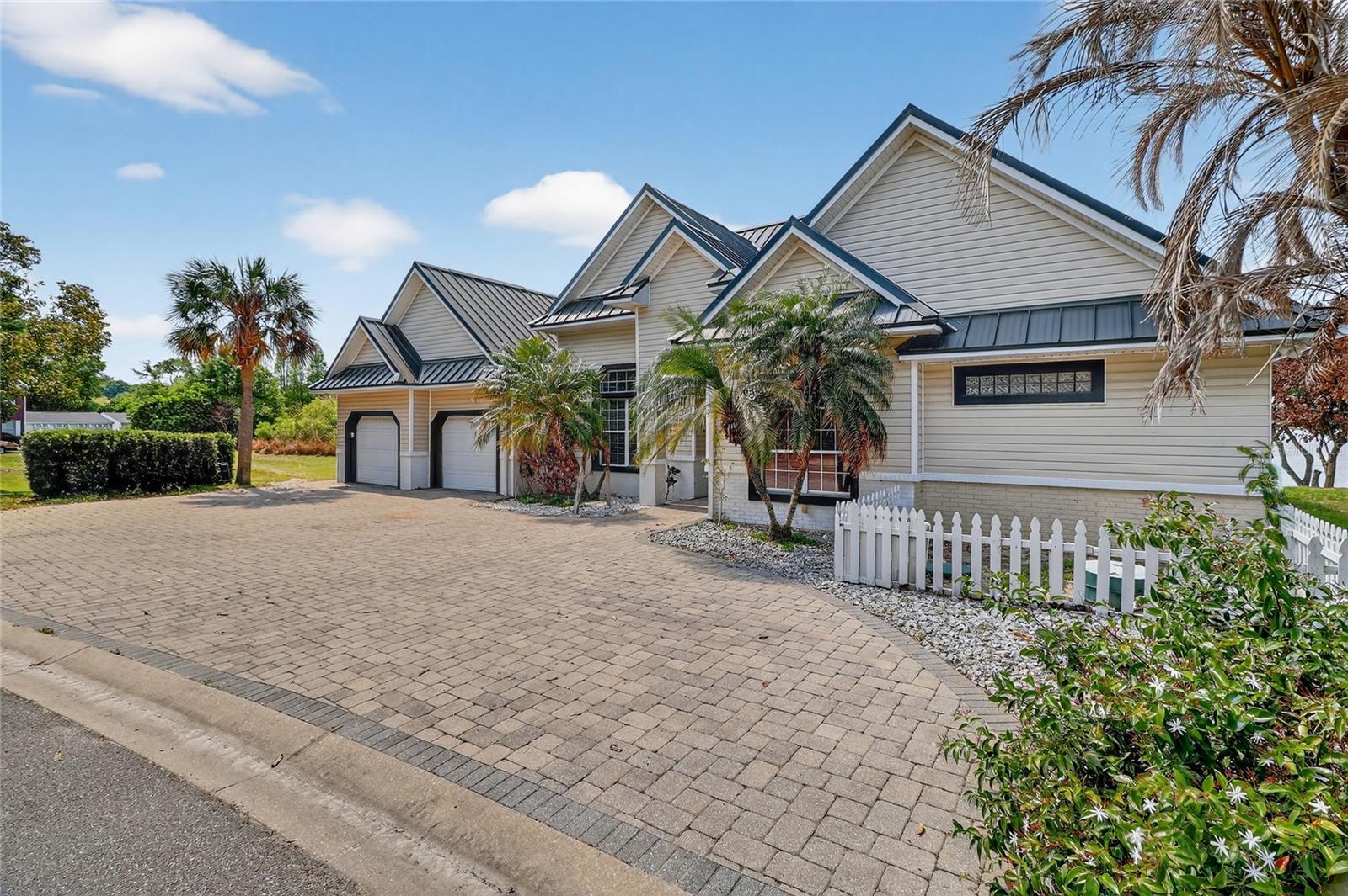 WATERS LAKE MARIAM - Residential