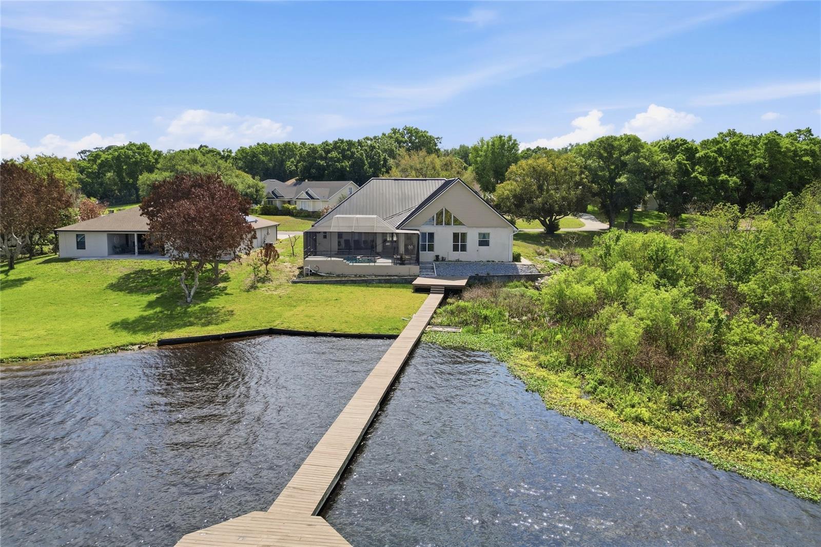 WATERS LAKE MARIAM - Residential