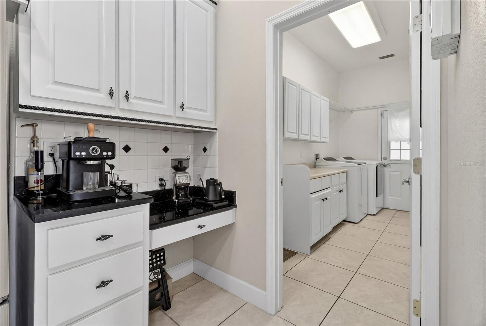 WATERS LAKE MARIAM - Residential