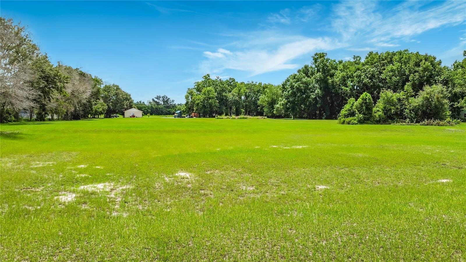 SUNLAND ESTATES - Commercial Sale