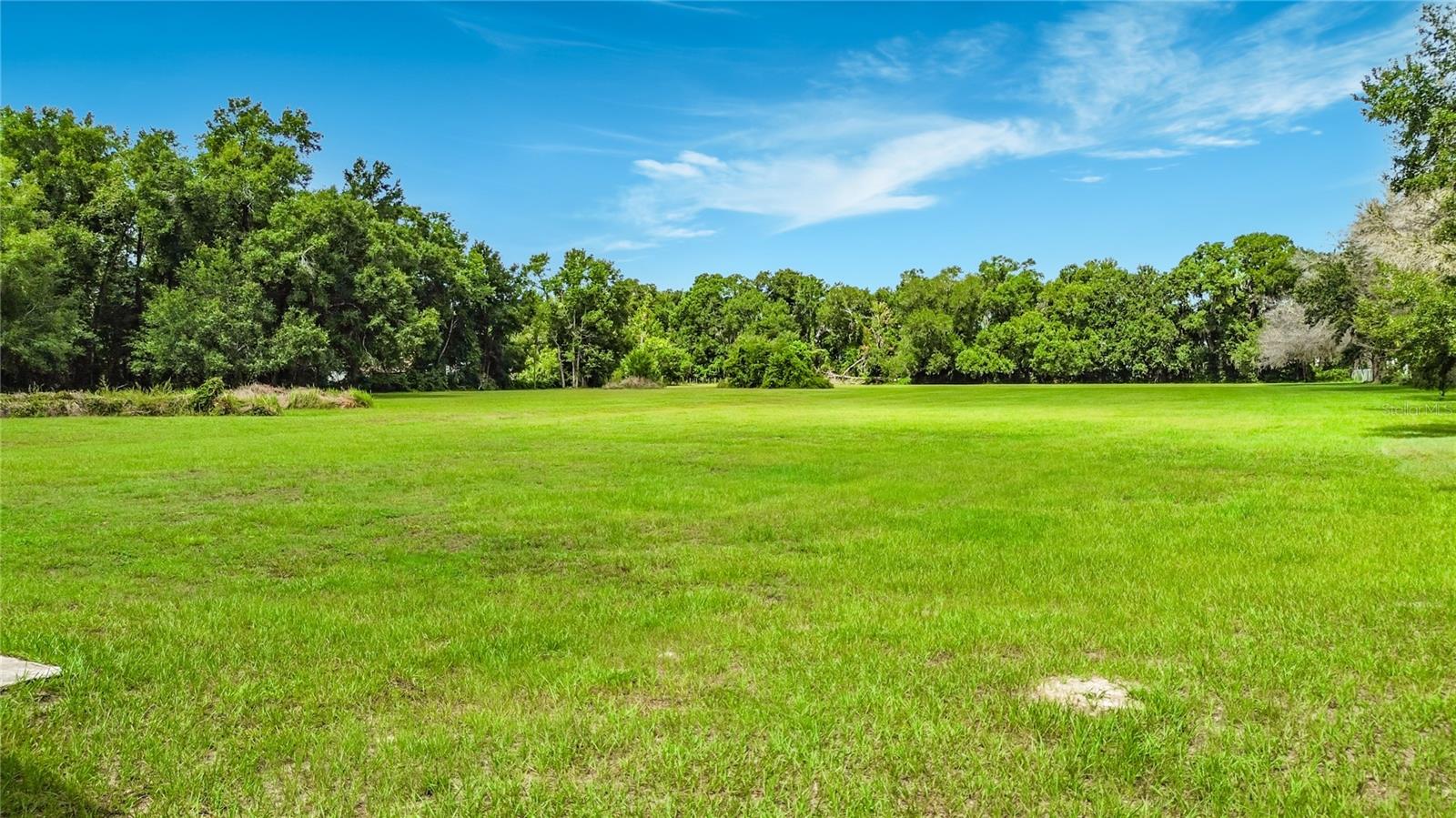 SUNLAND ESTATES - Commercial Sale