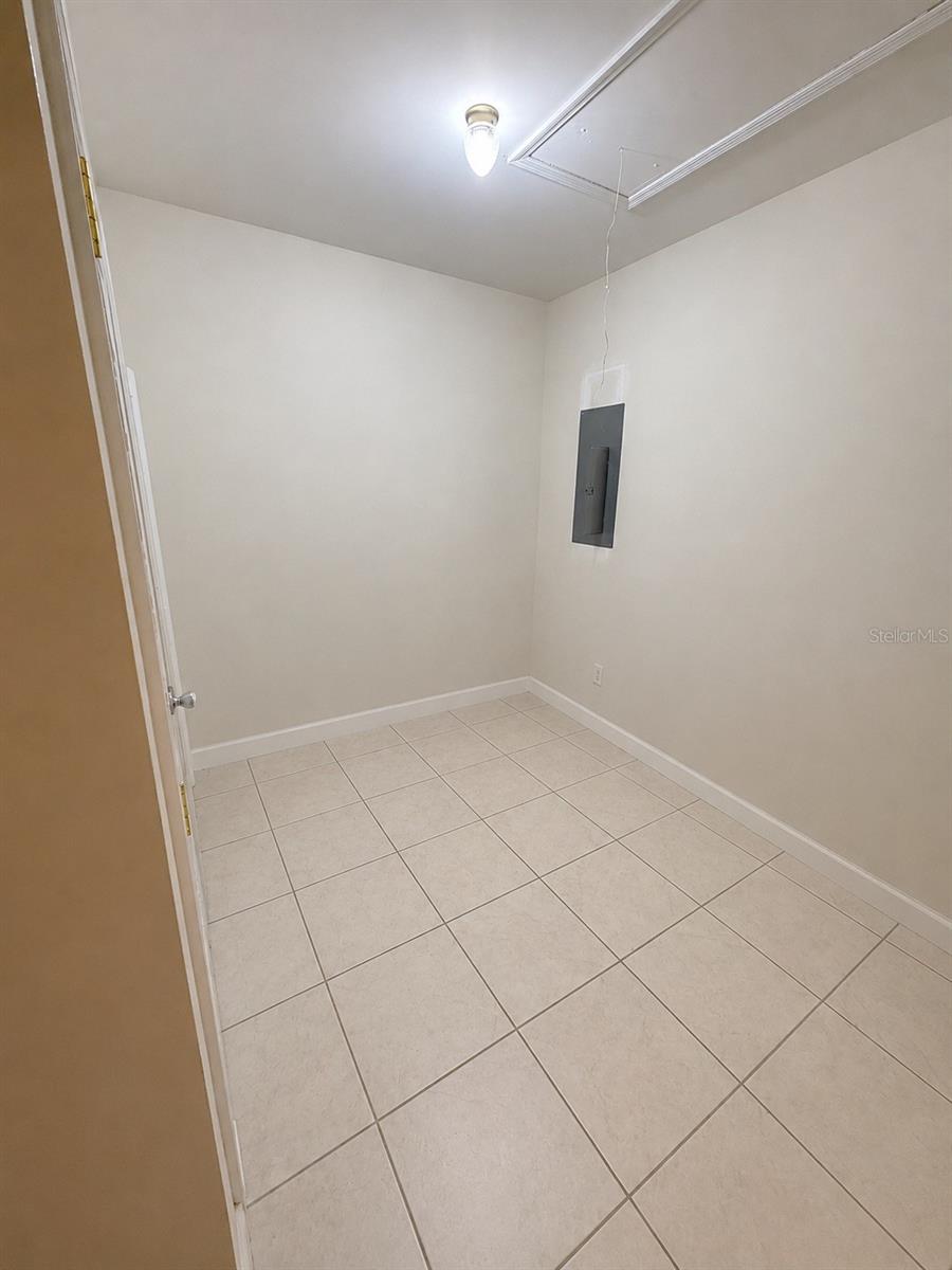SUNLAND ESTATES - Commercial Sale