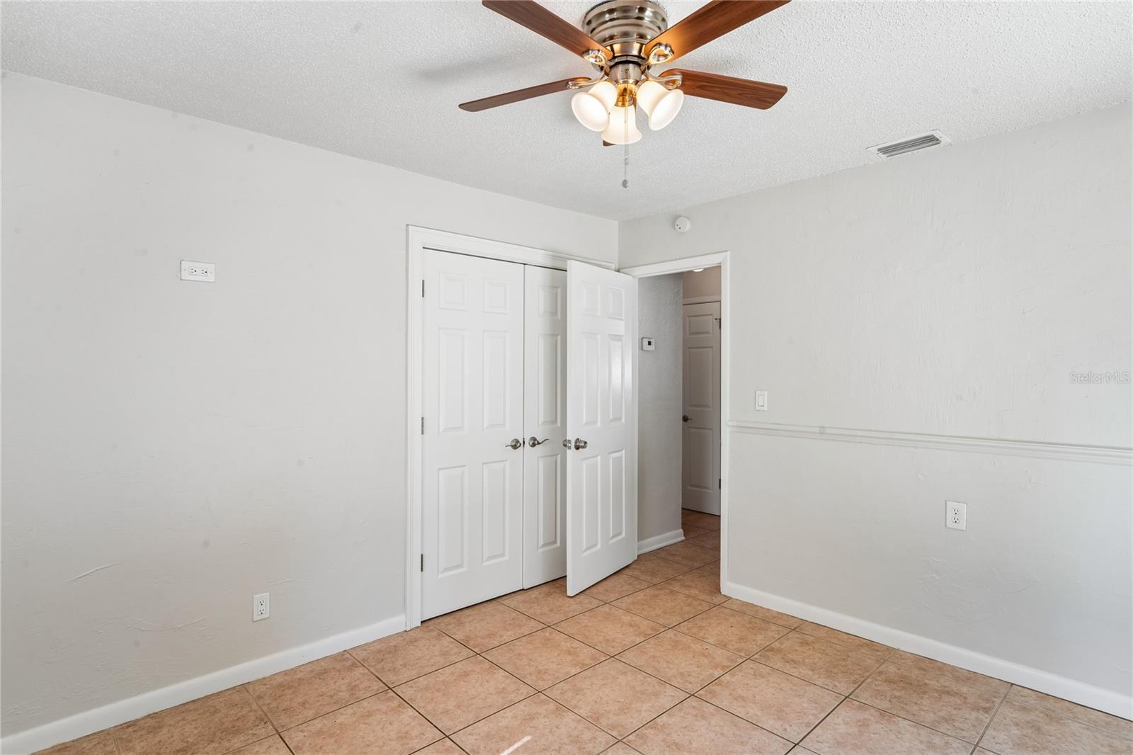 OAK GROVE MANOR - Residential