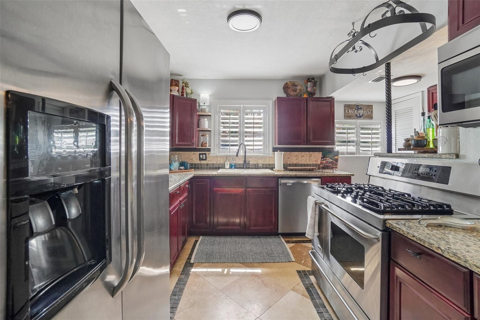 RIVERBEND SUB - Residential