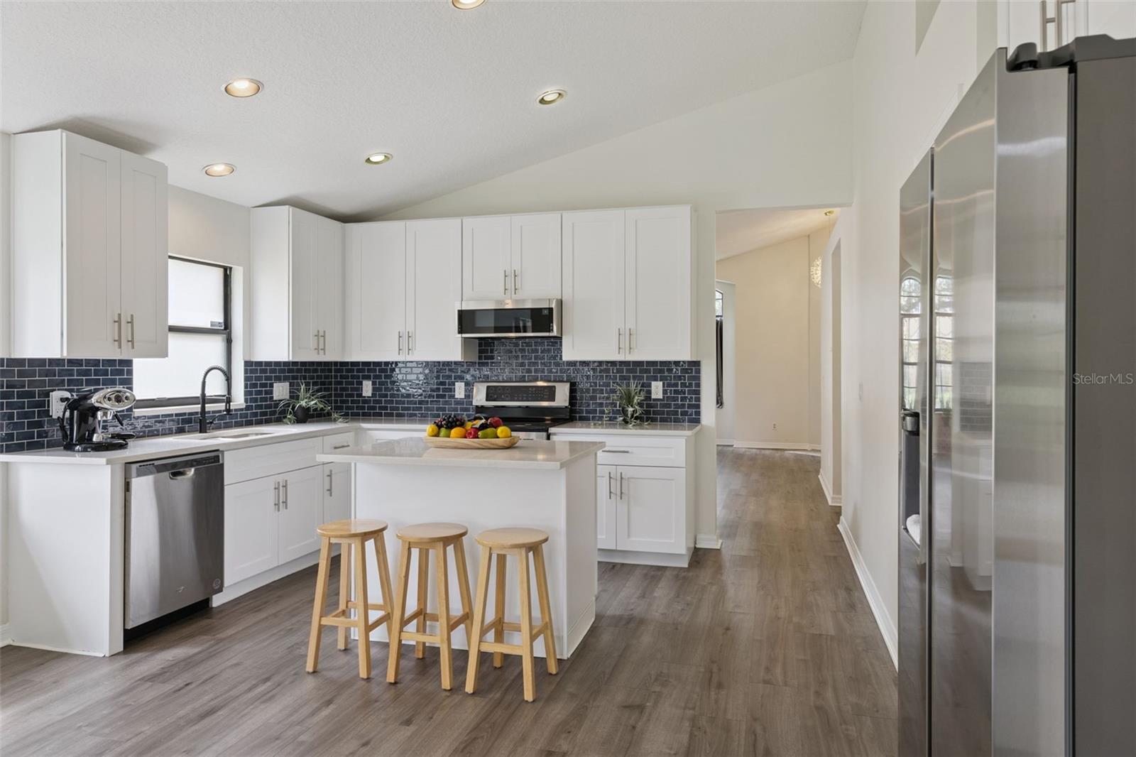 PHILLIPS OAKS - Residential