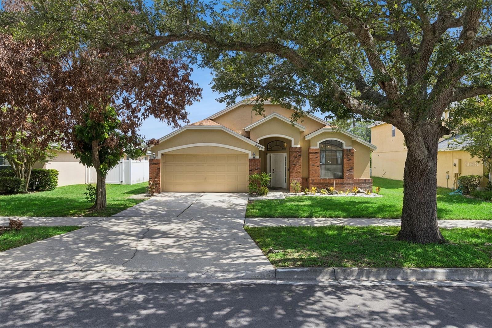 PHILLIPS OAKS - Residential