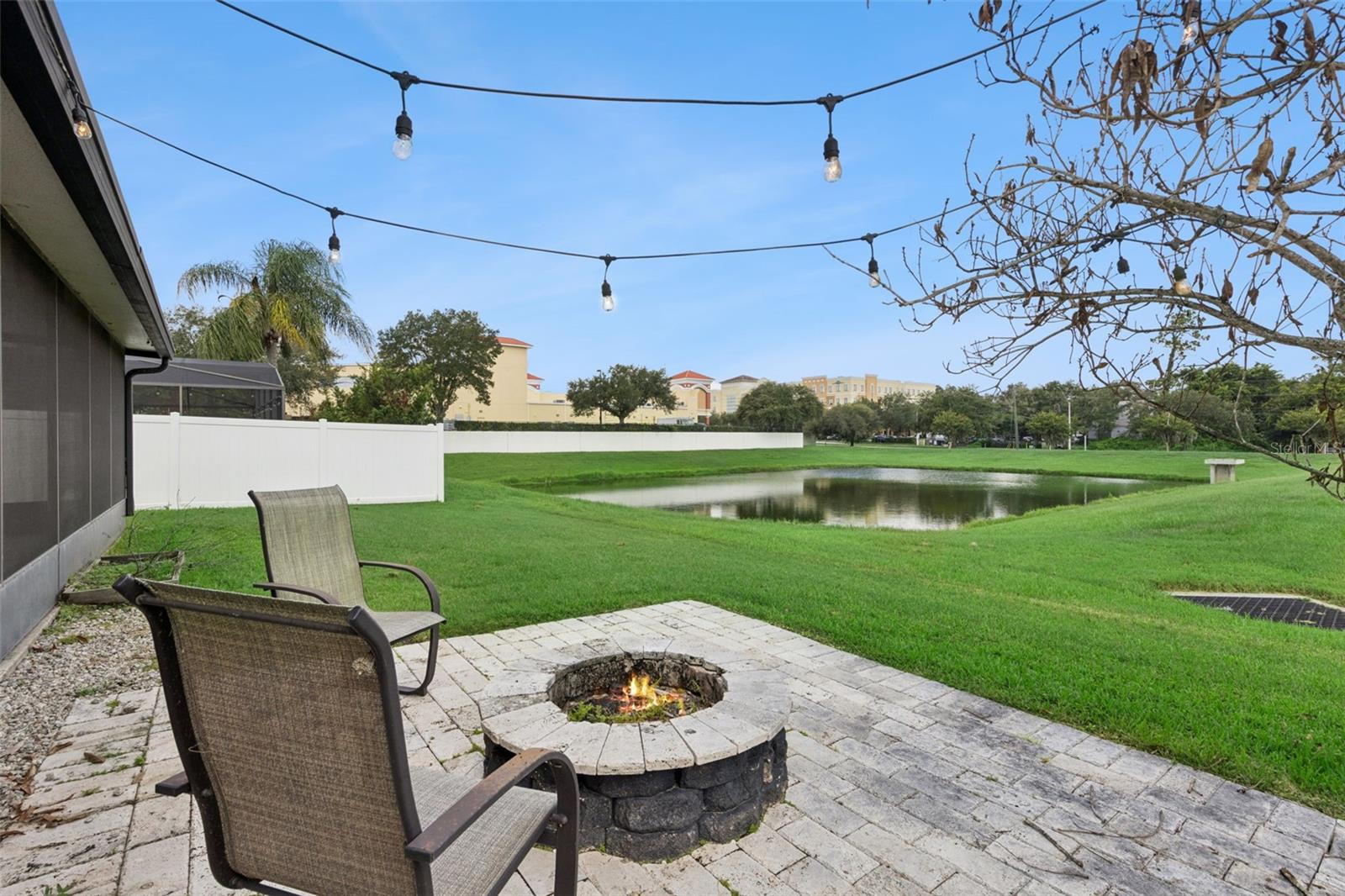 PHILLIPS OAKS - Residential