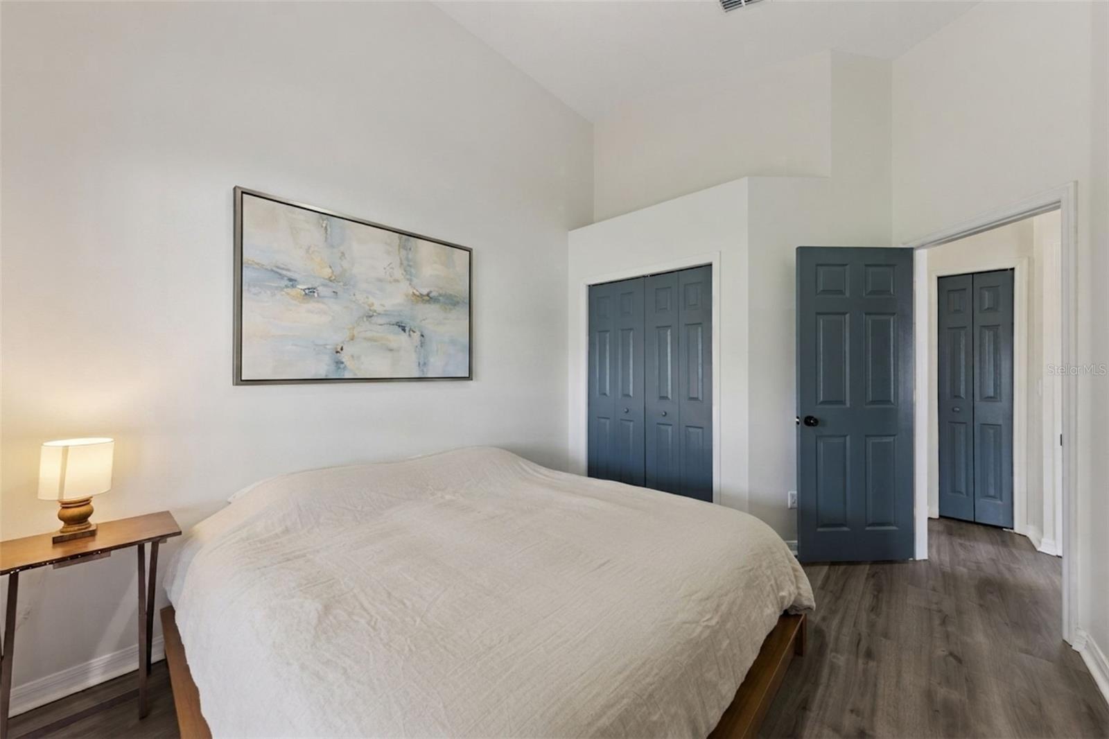 PHILLIPS OAKS - Residential
