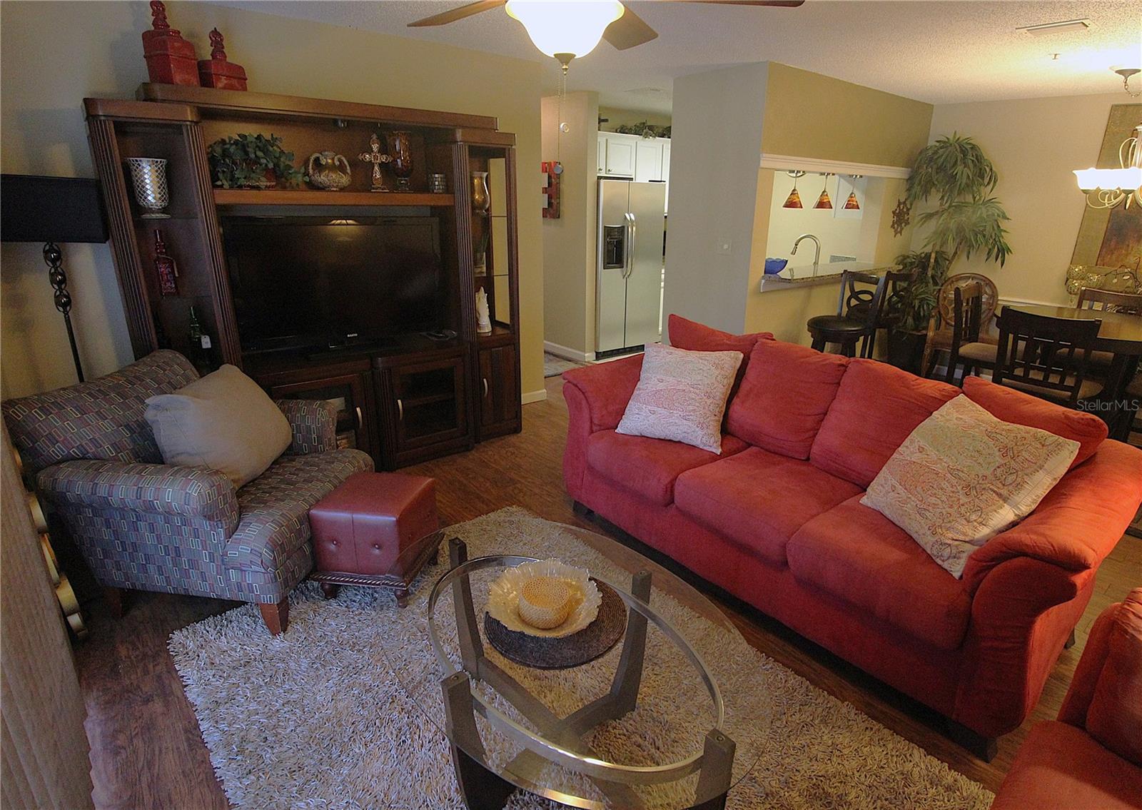 VINTAGE GRAND - Residential Lease