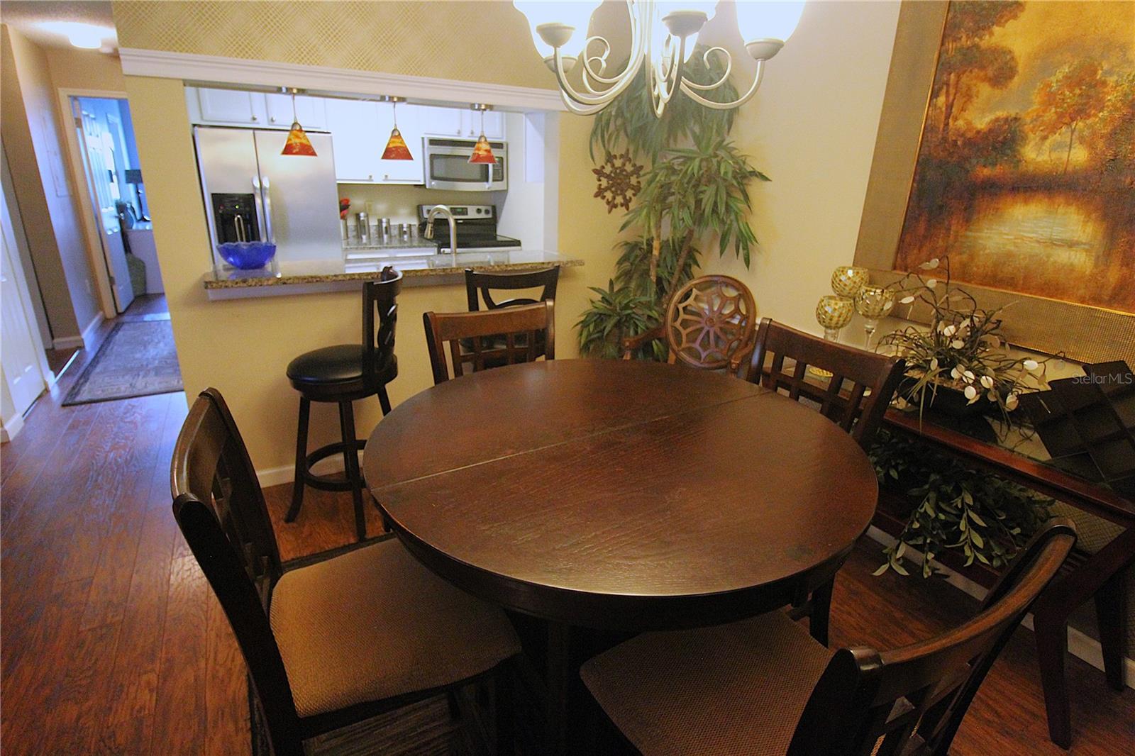 VINTAGE GRAND - Residential Lease