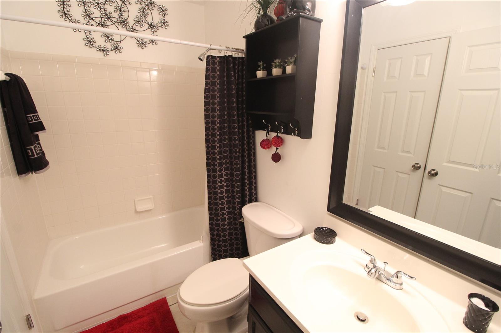 VINTAGE GRAND - Residential Lease