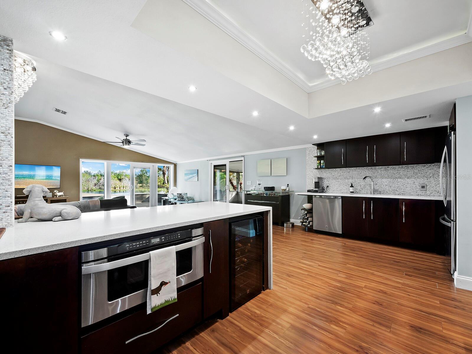 SARASOTA PLANTATIONS - Residential