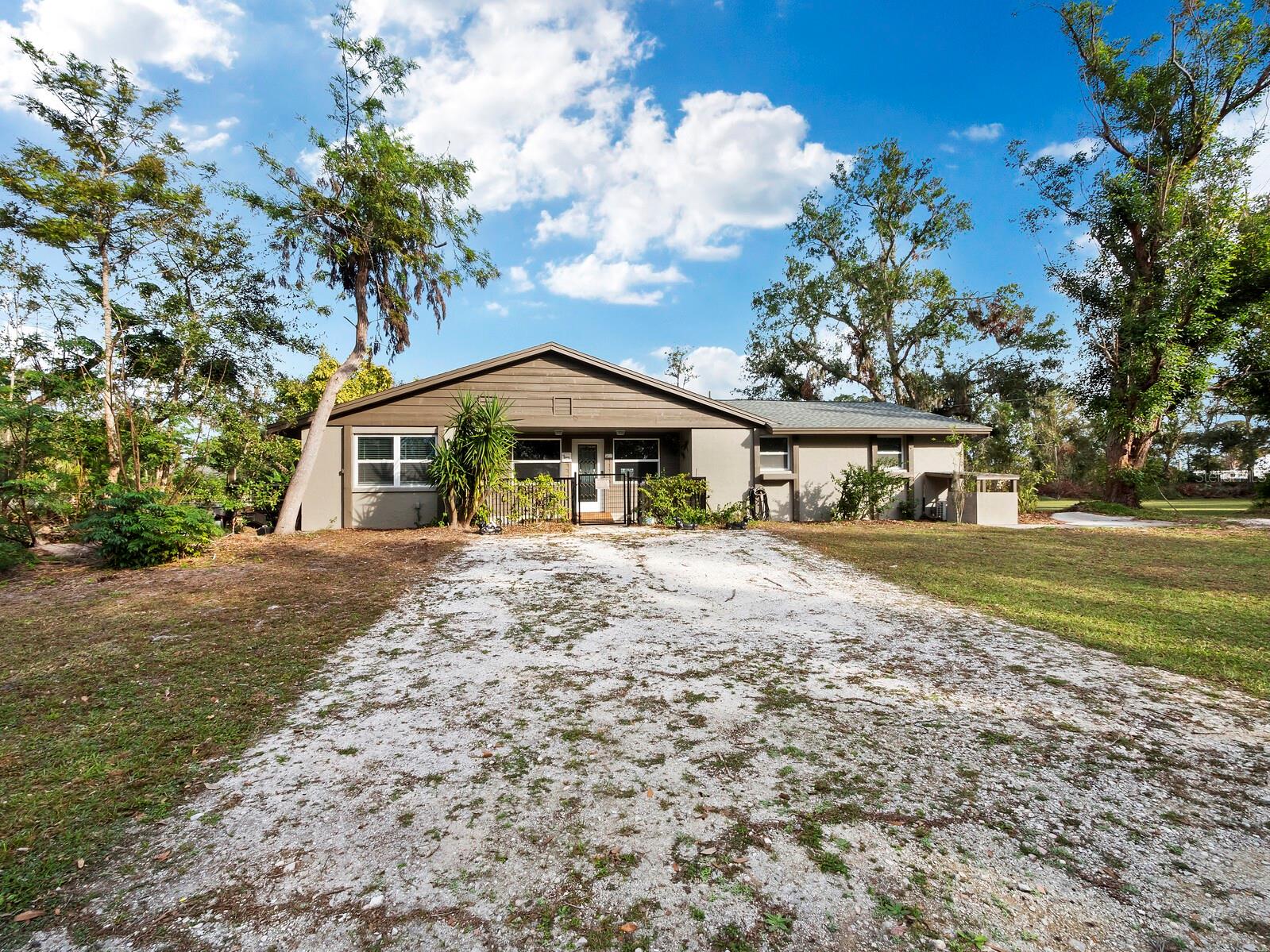 SARASOTA PLANTATIONS - Residential