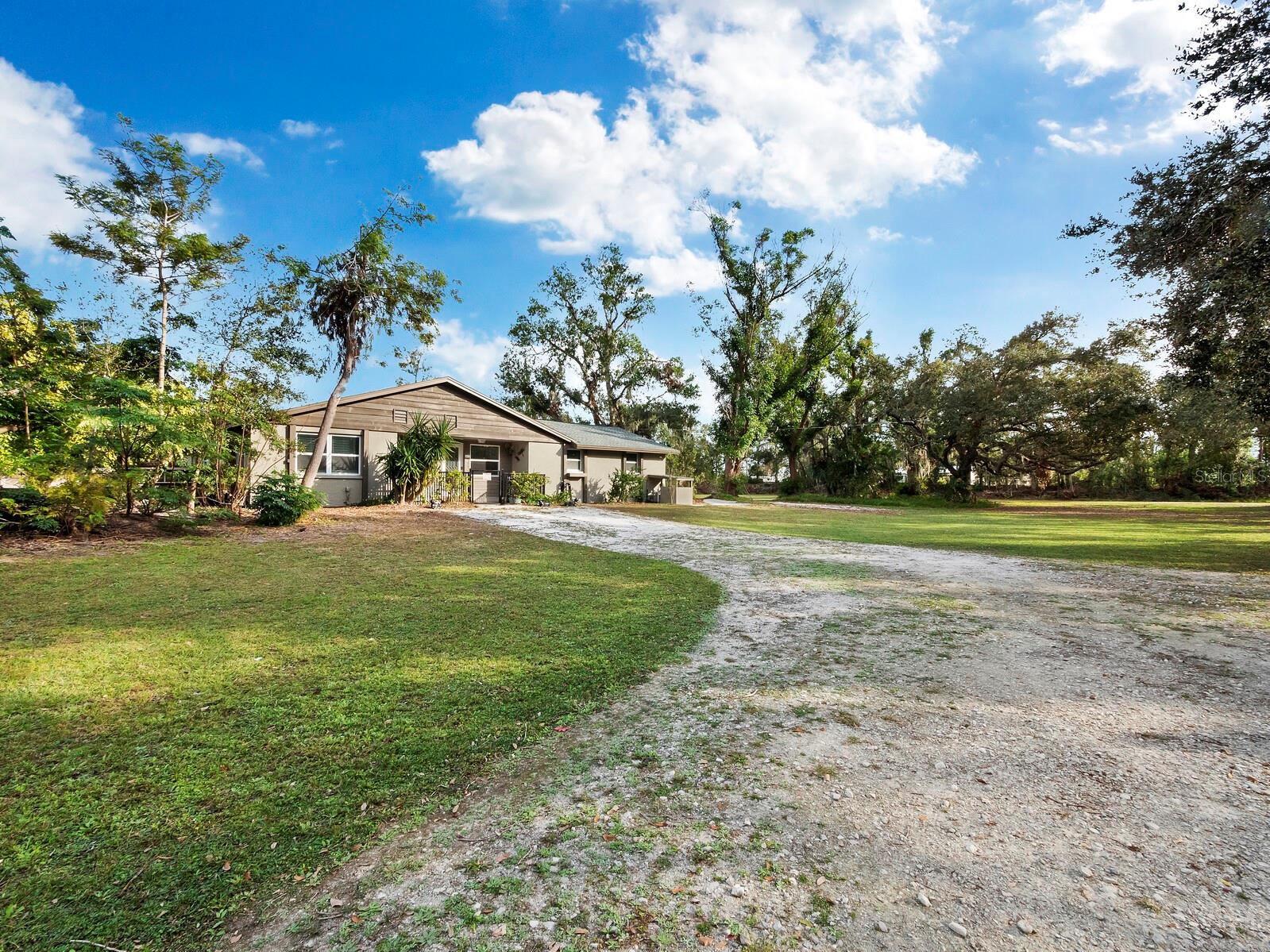 SARASOTA PLANTATIONS - Residential