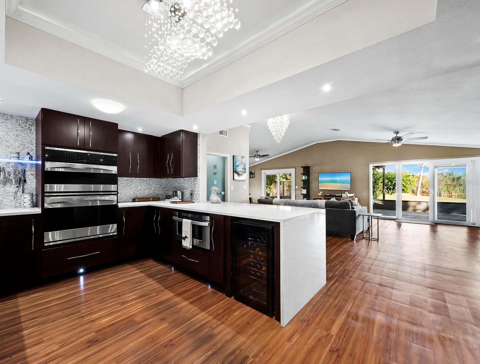 SARASOTA PLANTATIONS - Residential